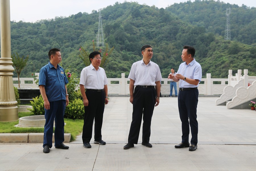 24-2018年8月，全省綠色礦山建設(shè)現(xiàn)場會在金徽股份召開，時任副省長李斌出席會議并做重要講話。.jpg